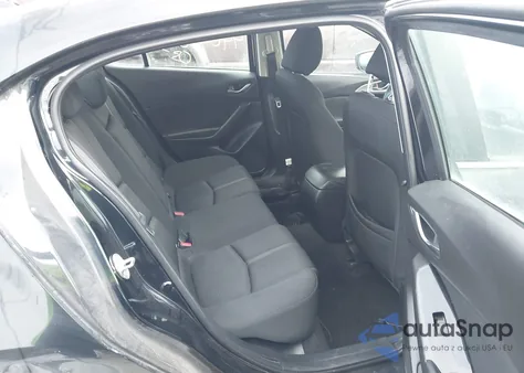 2018 Mazda Mazda3 Sport z USA, uszkodzony, nr VIN 3MZBN1U72JM171531